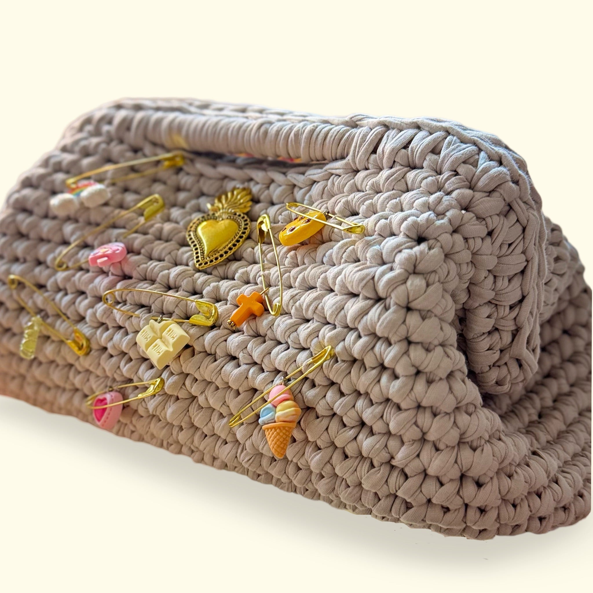 Mocciosa crochet beige